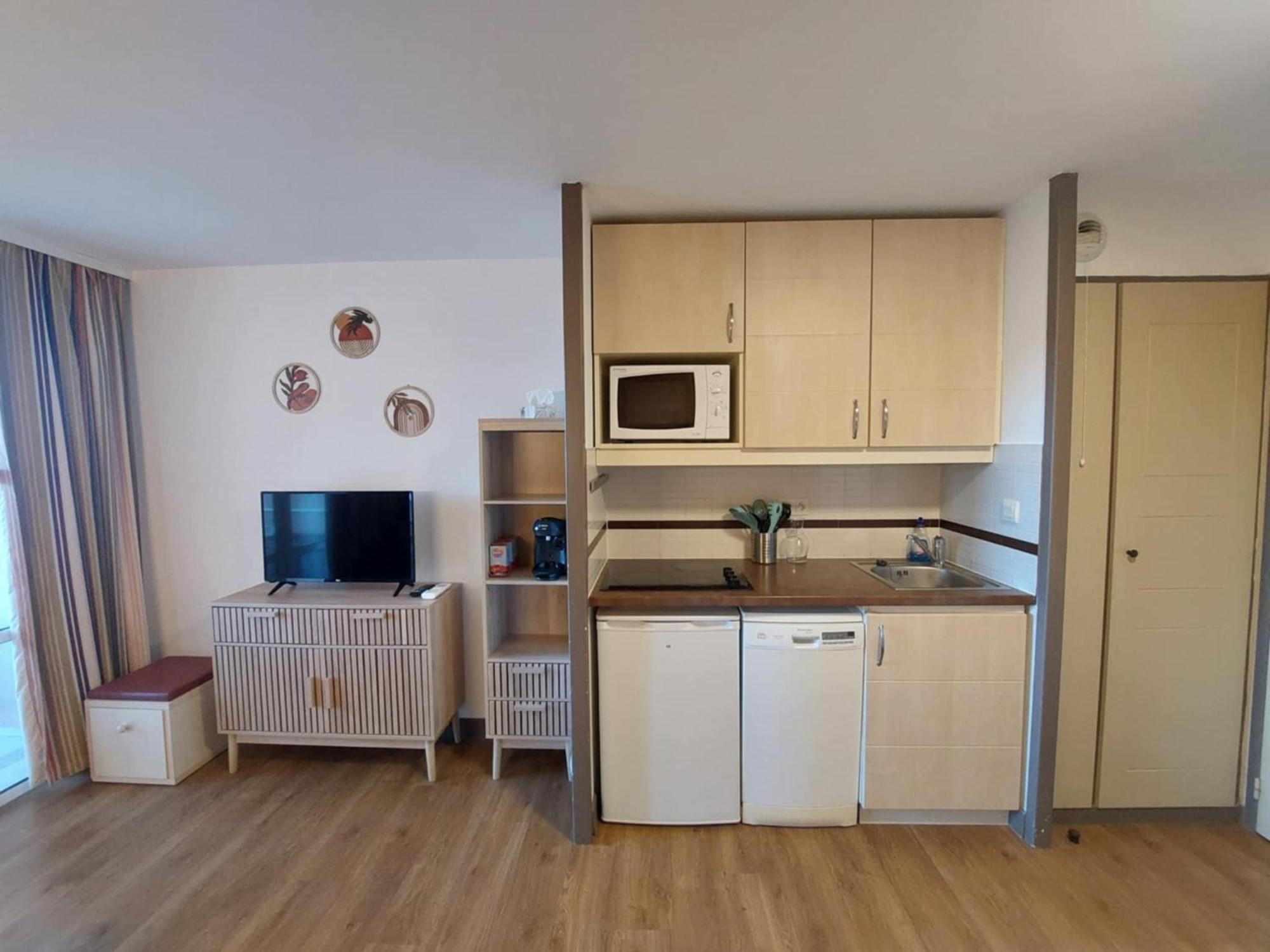 Cap Esterel Appartement Climatise Dans Le Centre Du Village Vacances Drammont Zewnętrze zdjęcie