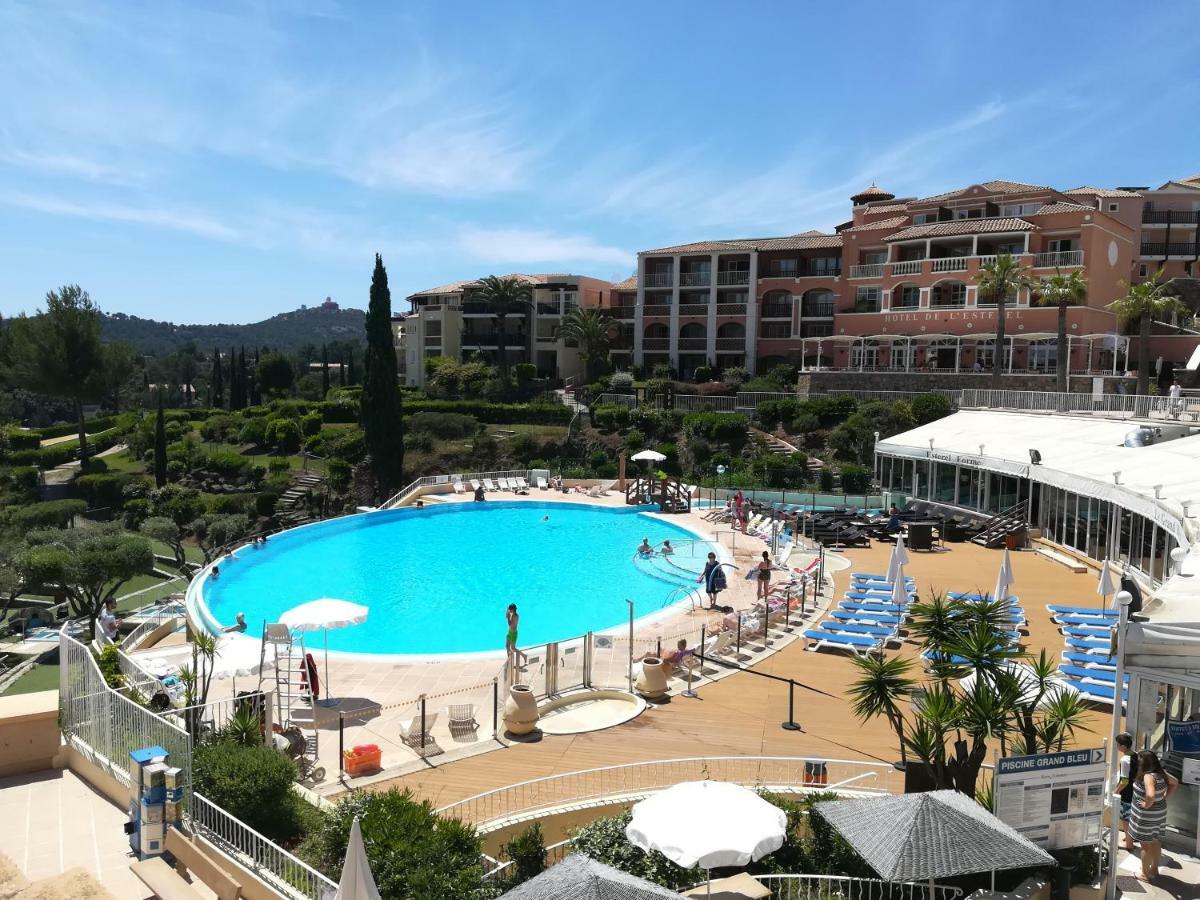 Cap Esterel Appartement Climatise Dans Le Centre Du Village Vacances Drammont Zewnętrze zdjęcie