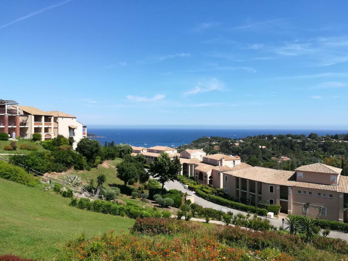 Cap Esterel Appartement Climatise Dans Le Centre Du Village Vacances Drammont Zewnętrze zdjęcie