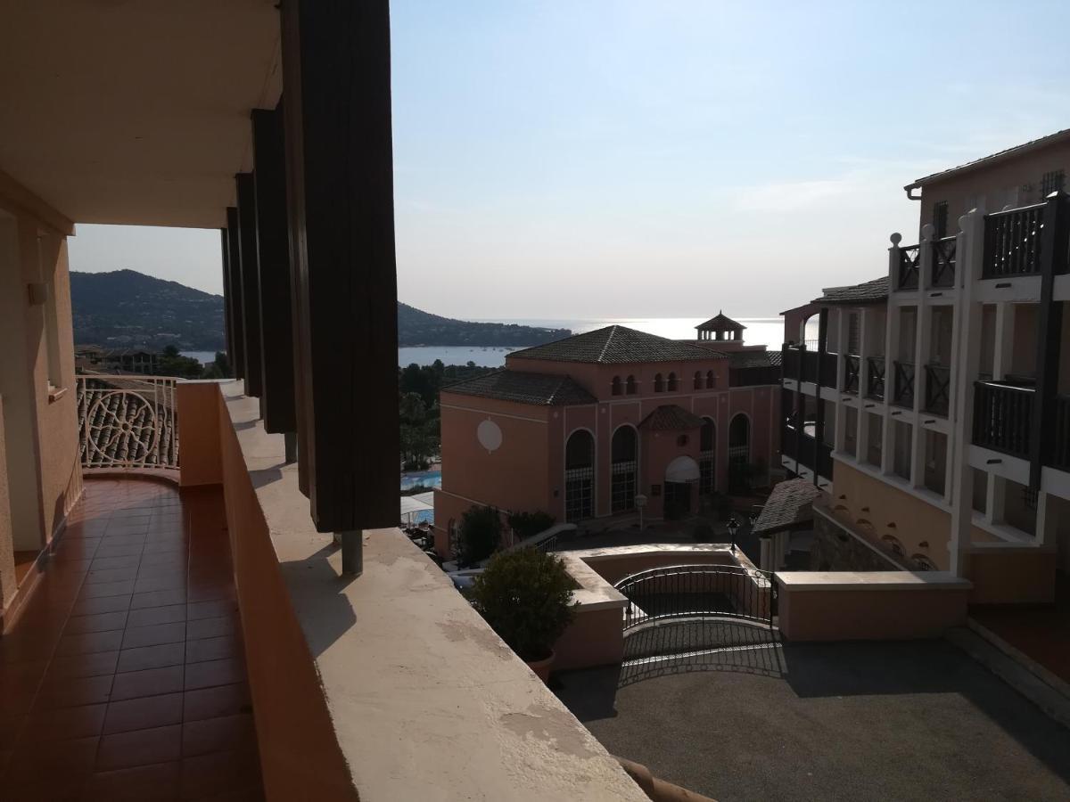 Cap Esterel Appartement Climatise Dans Le Centre Du Village Vacances Drammont Zewnętrze zdjęcie
